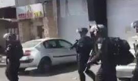 جانب من اقتحام قوات الاحتلال مخيم شعفاط بالقدس المحتلة قبل قليل