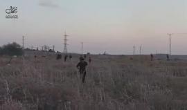 #شاهد .. إصابة شاب برصاص قوات الاحتلال خلال مواجهات على السياج الفاصل شرق مدينة غزة امام نوقع " ناحل عوز " العسكري .

تصوير باسل زينو