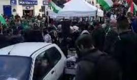 #شاهد #مباشر مظاهرة في العاصمة الفرنسية باريس نصرة للقدس ورفضا لإعلانها من قبل ترمب عاصمة للكيان الإسرائيلي.
#القدس_عاصمة_فلسطين