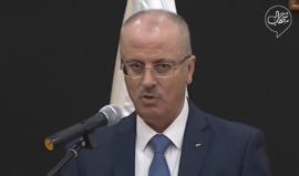 #شاهد خلال مؤتمر أمني في اريحا قبل قليل.. 
رئيس حكومة فتح رامي الحمدالله: إما أن نستلم قطاع غزة بالكامل كما قال الرئيس عباس وإلا فلن يكون شيئ .