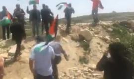 #مباشر مسيرة على المدخل الشمالي لمدينة البيرة في ذكرى #يوم_الاسير_الفلسطيني