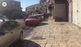 #شاهد لحظة مهاجمة قوات الاحتلال طلبة المدارس في أعقاب عملية الطعن عند باب الساهرة بالقدس المحتلة صباح اليوم