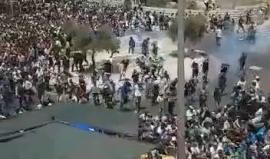#شاهد : لحظة هجوم قوات الاحتلال على المصليين في رأس العامود بالقدس
#جمعة_الأقصى