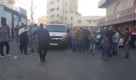 #شاهد | نقل جثمان الشهيد صهيب مشاهرة من مستشفى المقاصد في أبوديس الى مستشفى الحسين في بيت لحم لإكمال الإجراءات الطيبة بعد أن سلمته سلطات الاحتلال اليوم .