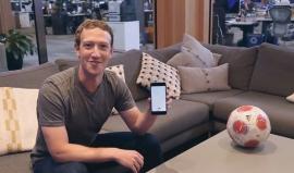 مارك زوكربيرج يتحدى نيمار فى لعبة كرة القدم على تطبيق ماسنجر

نشر مؤسس فيس بوك مارك زوكربيرج مقطع فيديو على تطبيق انستجرام وعلى حسابه على موقع فيس بوك يتحدى من خلاله نيمار اللاعب البرازيلى ومهاجم فريق برشلونة الإسبانى فى لعبة كرة القدم المدمجة ضمن تطبيق م