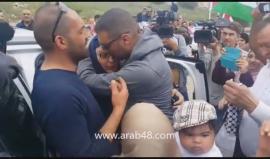 #شاهد | وصول عميدة الأسيرات لينا الجربوني إلى بلدة عرابة بالداخل الفلسطيني المحتل بعد اعتقال في سجون الاحتلال استمر 15 عاما .