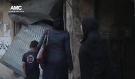 #شاهد ردة فعل نساء من حي بستان القصر في #حلب عقب استهدافه ببرميل متفجر من قبل مروحيات النظام
(مركز حلب الاعلامي)