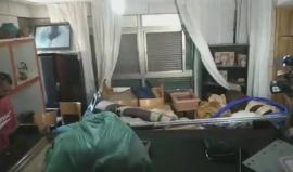#مباشر من داخل منزل الشهيد نمر الجمل في بيت سوريك منفذ عملية القدس بعد اقتحامه من قبل قوات الاحتلال. 
تصوير جهاد بركات