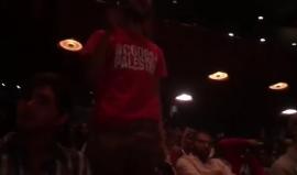 #شاهد طلاب من جامعة هيوستن الامريكية يقاطعون كلمة سفيرة الولايات المتحدة لدى الامم المتحدة خلال زيارتها للجامعة احتجاجا على مساندتها لكيان الاحتلال وجرائمه بحق الشعب الفلسطيني.