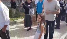 الأقصى يتعرض لاقتحام جماعي .. 

أكثر من 200 مستوطن يقتحمون المسجد المبارك منذ الصباح بحماية أمنية