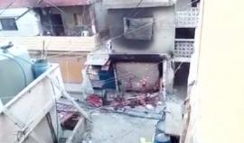 #شاهد حريق في أحد المحال التجارية جراء الاشتباكات الدائرة داخل مخيم عين الحلوة جنوب لبنان