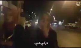 تبكي حرقة للأقصى .. 

أصيبت ابنتها في احداث الأقصى.. شاهد ماذا قالت هذه الأم التركية؟