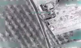 طائرات بدون طيار تابعة للجيش التركي ترصد مقتل أطفال بفعل عبوة ناسفة زرعها مسلحون أكراد على الطريق أثناء محاولة أسرة الفرار من #عفرين شمالي #سوريا