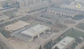 هروب جماعي .. 
تصوير جوي يظهر استهداف تجمعات لقوات النظام والميليشيات في الأكاديمية العسكرية بمدينة #حلب

shehab.ps/post/6572