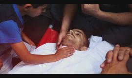 #شاهد | جماهير محافظة خانيونس جنوب قطاع غزة تشيع بعد ظهر اليوم جثمان الشهيد فادي النجار " 25 عاما" ، الذي ارتقى برصاص جنود الإحتلال أمس في مواجهات اندلعت شرق بلدة خزاعة.