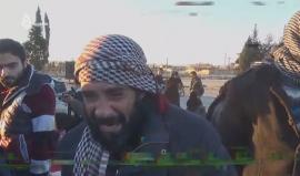 حلب- ليست آخر الهجرات إن لم تتوحد الفصائل 
(قاسيون)