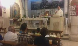 إقامة صلاة في دير اللاتين في رام الله اليوم تضامنا مع إضراب الأسرى في سجون الاحتلال منذ 14 يوما .