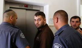 #شاهد| "الاعتداء على أقصانا ونسائنا بدو رد مثل هيك".. الأسير بلال أبو غانم عقب الحكم عليه بالسجن المؤبد 3 مرات، و60 عاما لتنفيذه عملية إطلاق نار وطعن بالقدس المحتلة