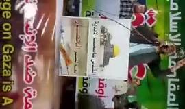 #بث_مباشر: فعالية لحركة حماس في مخيم البريج وسط قطاع غزة تنديدا بالحصار 

تصوير أحمد المقادمة