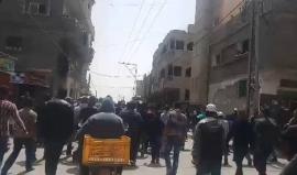 #فيديو جماهير خانيونس تزحف نحو خيام العودة في المناطق الشرقية للمحافظة 

تصوير: نضال الوحيدي