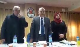 #شاهد الأسير المحرر طلعت عزيز رشدي من مخيم العروب شمالي الخليل، يناقش رسالة الماجستير بعد تسع أعوام  من الاعتقال.
يذكر أنه شقيق القائد القسامي الشهيد محمد عزيز رشدي ونجل الشهيدة فاطمة عيسى.