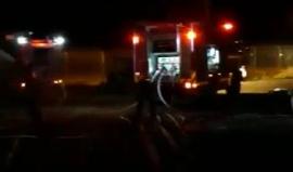 حريق كبير  بمستودع زراعي في كيسوفيم بسبب طائرة ورقية محملة بالمولوتوف أُطلقت من قطاع غزة