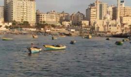 #مباشر وصول سفن كسر الحصار ميناء غزة البحري بعد نجاتها من الزوراق الاسرائيلية في عرض البحر 
بث/ عبد الرحمن الربعي