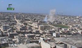 #شاهد | لحظة استهداف مدينة #الرستن بريف #حمص بعدة  صواريخ الطيران الحربي.