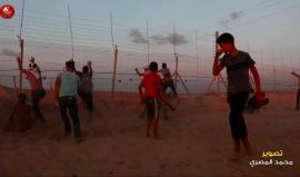 #شاهد
 بطولة الثائرين أمام السياج الفاصل شمال غرب #بيت_لاهيا
#زكيم
#تصوير محمد المصري