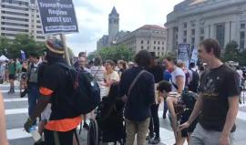 #مباشر مظاهرة في العاصمة الامريكية واشنطن للتصدي للفاشيين و منع مظاهرة لليمين المتطرف