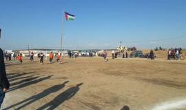 مباشر 

ختام دوري كرة القدم من مخيم العودة شرق البريج بالمحافظة الوسطى .

مراسلنا : احمد المقادمة