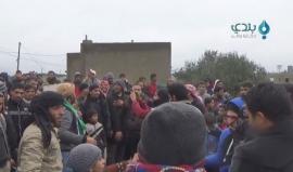 خروج أهالي بلدة الرفيد في ريف القنيطرة بمظاهرة تضامناً مع أهالي #حلب ونادت بتوحيد الفصائل
تصوير:  محمد أبو حسن