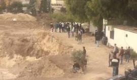 #شاهد مواجهات عنيفة بين الشبان الفلسطينيين وقوات الاحتلال بالقرب من جامعة خضوري بطولكرم
(قناة القدس)