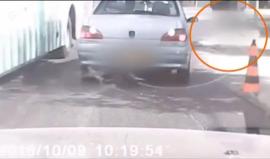 #شاهد| اللحظات الأولى لعملية إطلاق النار بالقدس صباح اليوم والتي أسفرت عن مقتل اثنين من الصهاينة وإصابة 6 آخرين واستشهاد المنفذ