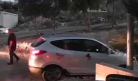 #شاهد 
 قوات الاحتلال تعترض موكب زفاف في بلدة تقوع شرق بيت لحم، مساء اليوم.
