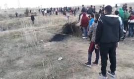 #شاهد #مباشر 
تجدد المواجهات العنيفة مع جنود الاحتلال شرق مدينة غزة ..
تصوير عبد الرحمن الكحلوت