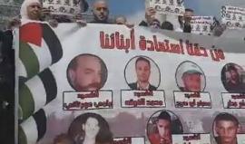 #شاهد | وقفة في المسجد الأقصى المبارك بعد صلاة الجمعة مطالبة باسترداد جثامين الشهداء المحتجزة لدى قوات الاحتلال .