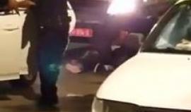 #شاهد
شرطة الاحتلال تشتم وتعتدي على شباب من مدينة اللد في الداخل المحتل.