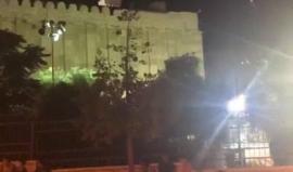 #مباشر في ذكرى مجزرة المسجد الإبراهيمي في الخليل..مستوطنون يحتفلون بجواره