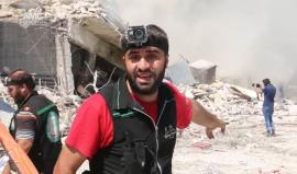 24 شهيد و 30 جريح اثر استهداف مروحييات النظام حي باب النيرب ببرميلين متفجرين في #حلب
تصوير: أبو تيم الحلبي