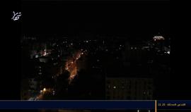 #مباشر طائرات الإحتلال تشن غارات على أهداف في قطاع غزة والمقاومة ترد بالصواريخ...