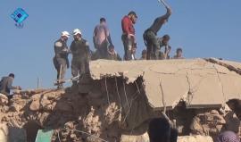 #شاهد الدمار لحاصل في بلدة تقاد بريف #حلب الغربي نتيجة الغارات الجوية التي ادت الى ارتقاء اكثر من 5 شهداء بينهم 3 أطفال . 

وكالة ثقة