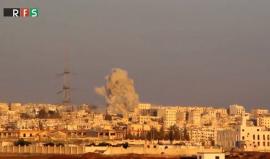 #شاهد طيران مروحي يلقي براميل متفجّرة على مدينة حريتان بريف حلب الشمالي