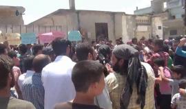 السوريون في ريف #حمص الشمالي يخرجون نصرة للمسجد الأقصى 
#القدس_تنتصر
