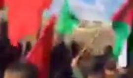 ماذا هتف المشيعون خلال جنازة الشهيد معن أبو قرع في رام الله؟