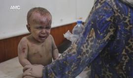 مشاهد قاسية لضحايا القصف الجوي على حي السكري في #حلب 
(مركز حلب الإعلامي)