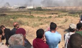 شاهد بالفيديو إصابة متظاهر أعزل في المسيرة السليمة يوم الجمعة الماضي شرق مدينة غزة في  #جمعة_الكوشوك