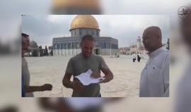 #شاهد سائح إيطالي يعلن إسلامه في باحات المسجد الأقصى المبارك