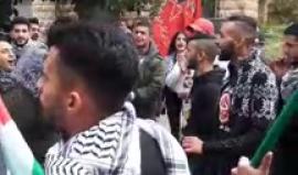 #شاهد #مباشر مظاهرة غاضبة أمام السفارة الأمريكية في بيروت رفضا لقرار ترمب إعلان القدس عاصمة للكيان الإسرائيلي. 
#القدس_عاصمة_فلسطين