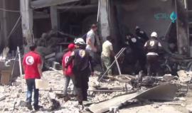 آثار الدمار في سوق شعبي جراء قصفه بالطائرات الروسية في مدينة #إدلب